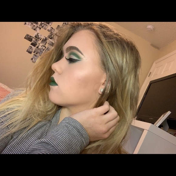 Meet your Posher, Micaela - Picture 8 of 8